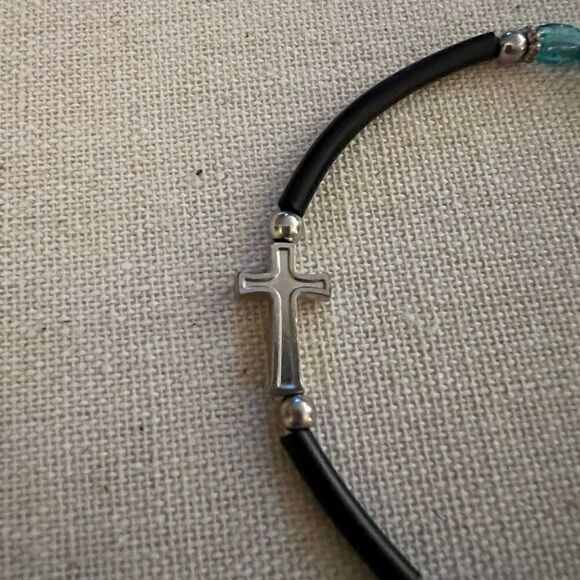 Silver cross and pale blue beaded bracelet w rubber cord and silver beads - Picture 2 of 5
